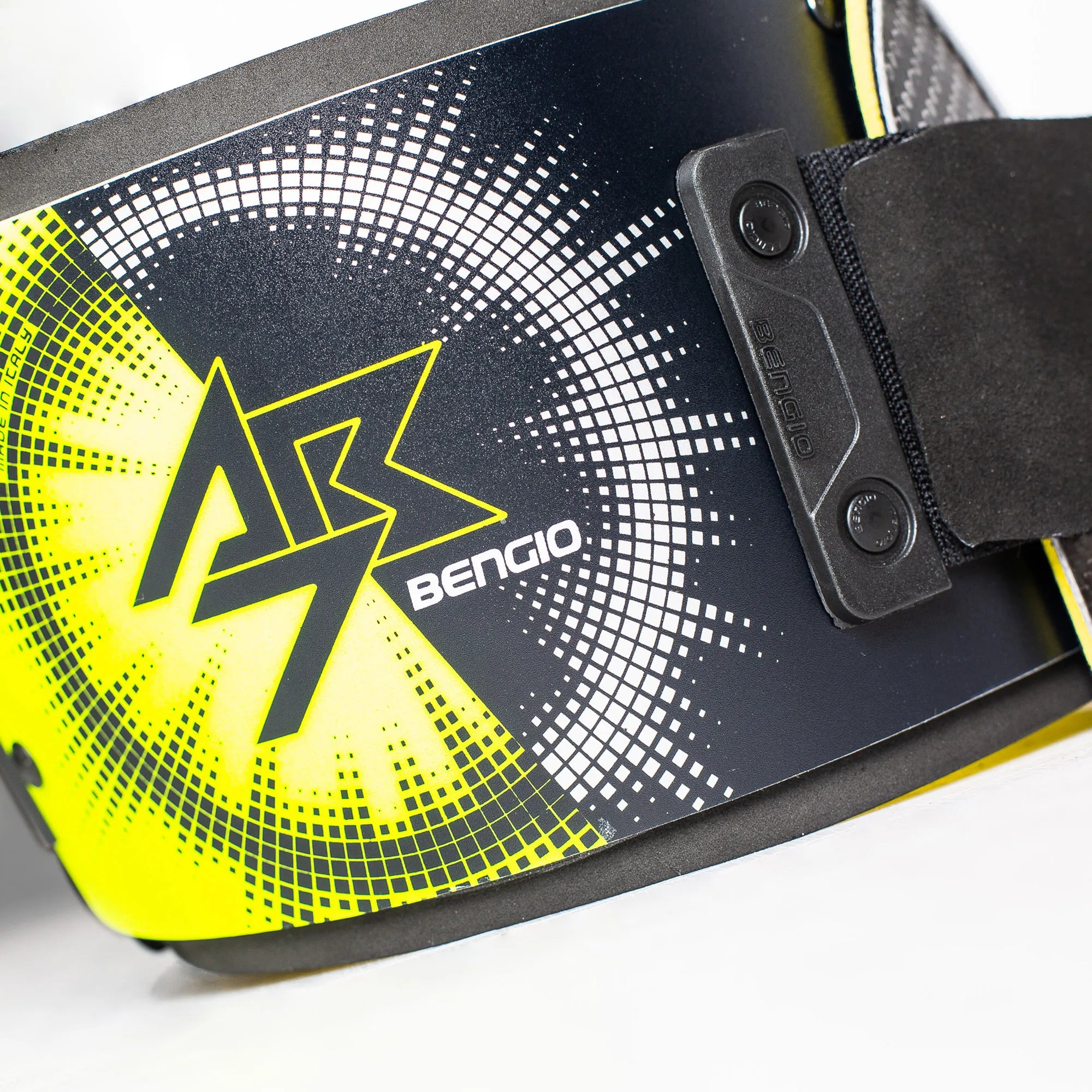 PROTECTOR BENGIO AB7 CARBONO